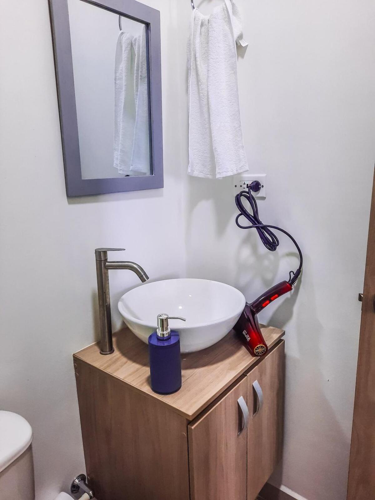 Completo Con Vista A La Ciudad *